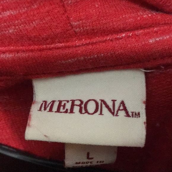 Red pullover - Picture 4 of 4